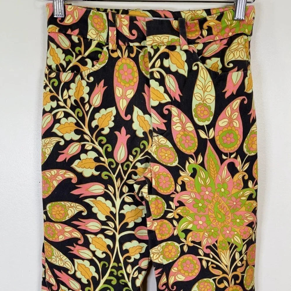 Zara 70s Multicolored Groove Flare Paisley Printed Pant - Picture 5 of 15